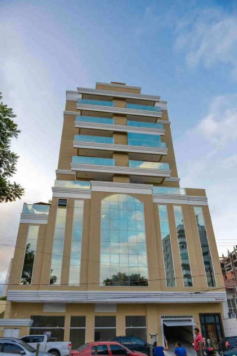 APARTAMENTO MOBILIADO EM ITAPEMA-SC