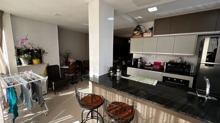 APARTAMENTO MOBILIADO EM ITAPEMA-SC