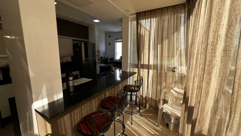 APARTAMENTO MOBILIADO EM ITAPEMA-SC