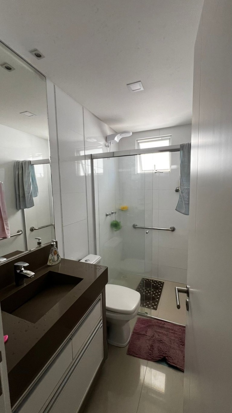 APARTAMENTO MOBILIADO EM ITAPEMA-SC