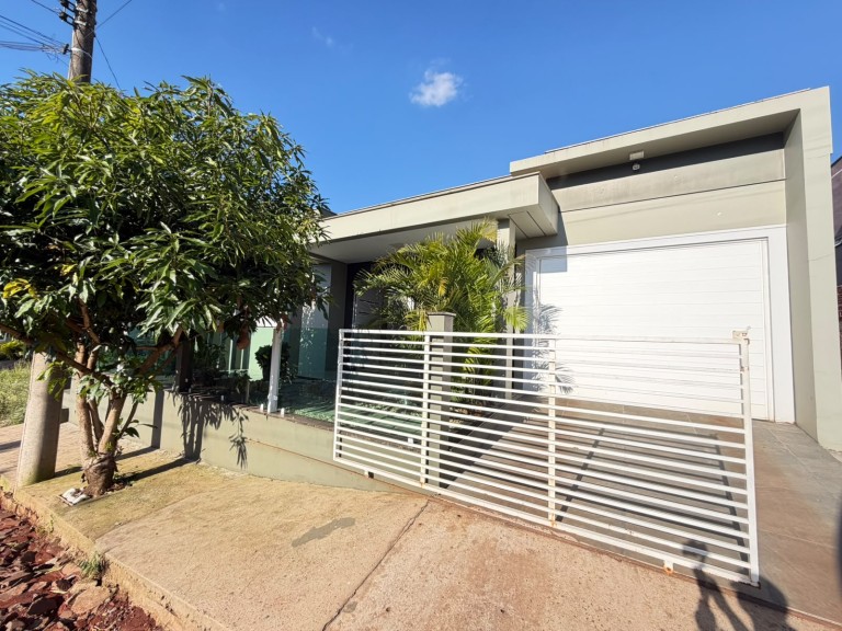 CASA MOBILIADA DE 199 M² EM CONSTANTINA-RS