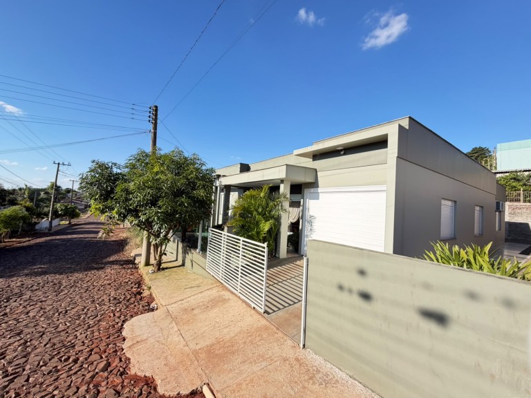 CASA MOBILIADA DE 199 M² EM CONSTANTINA-RS