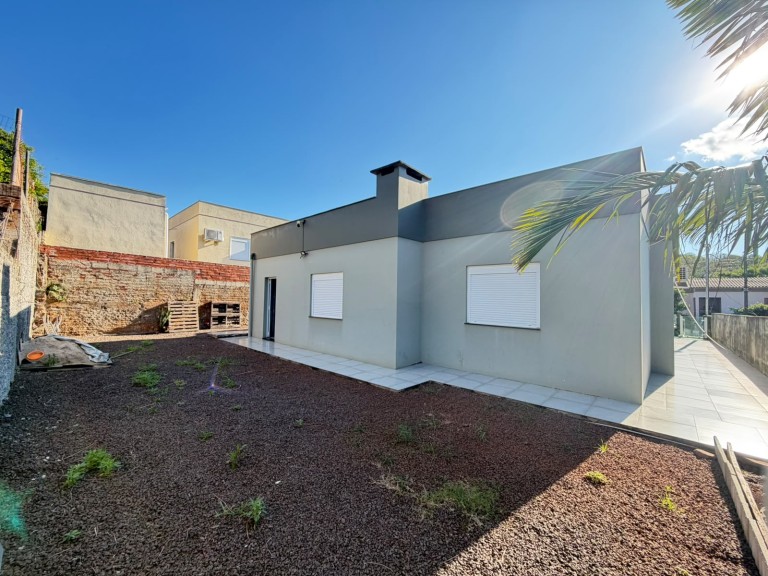 CASA MOBILIADA DE 199 M² EM CONSTANTINA-RS