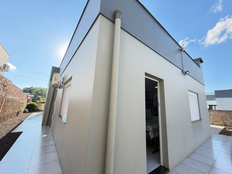 CASA MOBILIADA DE 199 M² EM CONSTANTINA-RS