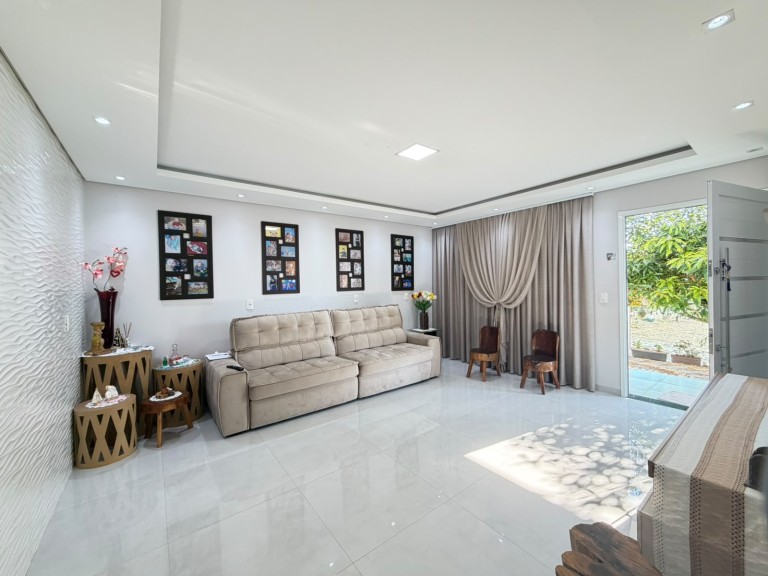 CASA MOBILIADA DE 199 M² EM CONSTANTINA-RS