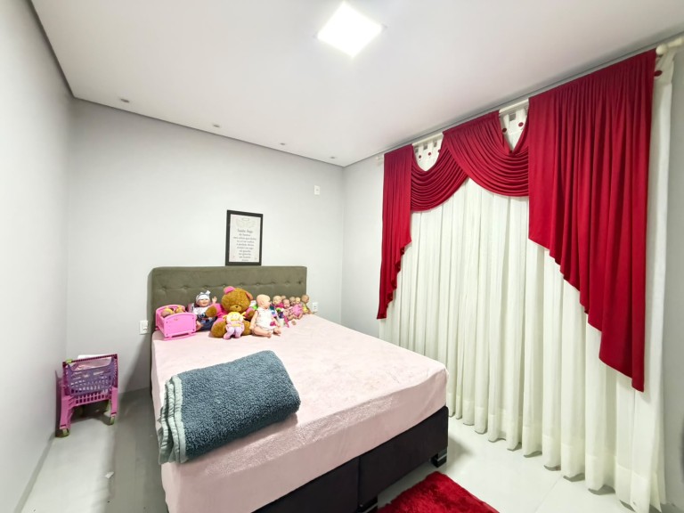 CASA MOBILIADA DE 199 M² EM CONSTANTINA-RS