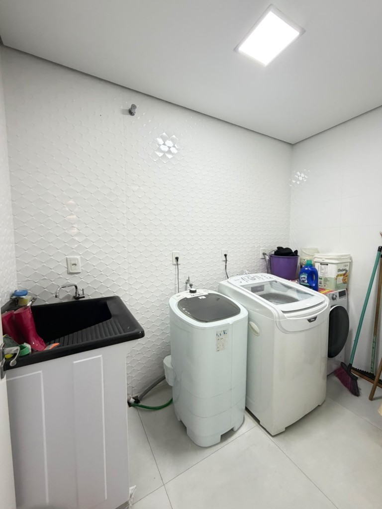 CASA MOBILIADA DE 199 M² EM CONSTANTINA-RS