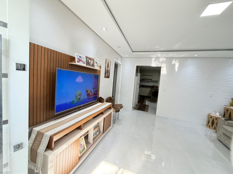 CASA MOBILIADA DE 199 M² EM CONSTANTINA-RS