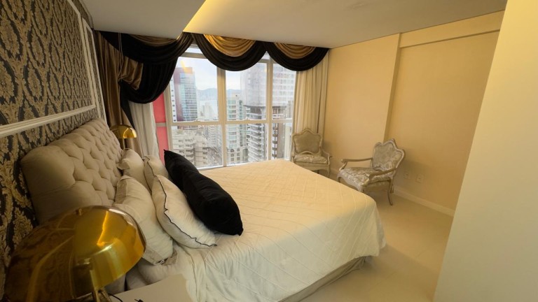 APARTAMENTO ALTO PADRÃO DE 215 M²