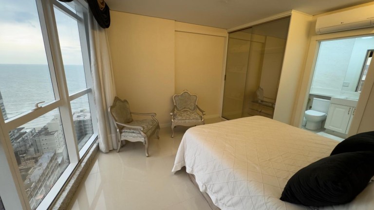APARTAMENTO ALTO PADRÃO DE 215 M²