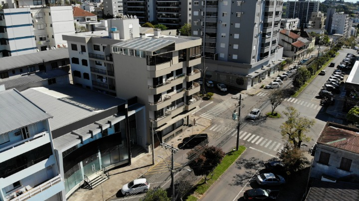 PRÉDIO RESIDENCIAL NO CENTRO DE VERANÓPOLIS-RS