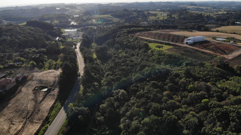 TERRENO DE 20.000 M² DE FRENTE PARA A RSC-470