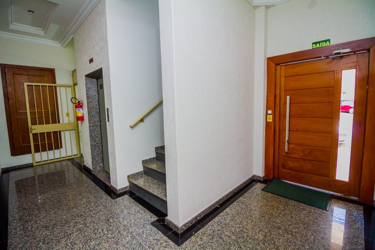 PRÉDIO RESIDENCIAL NO CENTRO DE VERANÓPOLIS-RS