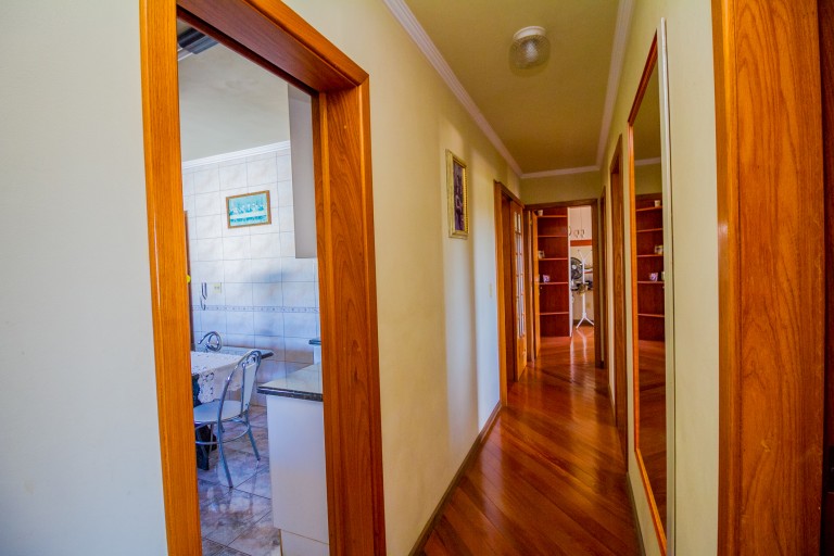 PRÉDIO RESIDENCIAL NO CENTRO DE VERANÓPOLIS-RS