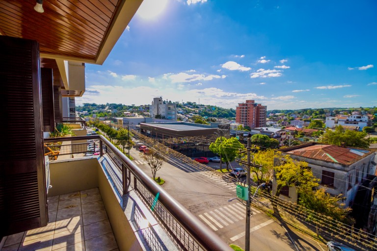 PRÉDIO RESIDENCIAL NO CENTRO DE VERANÓPOLIS-RS