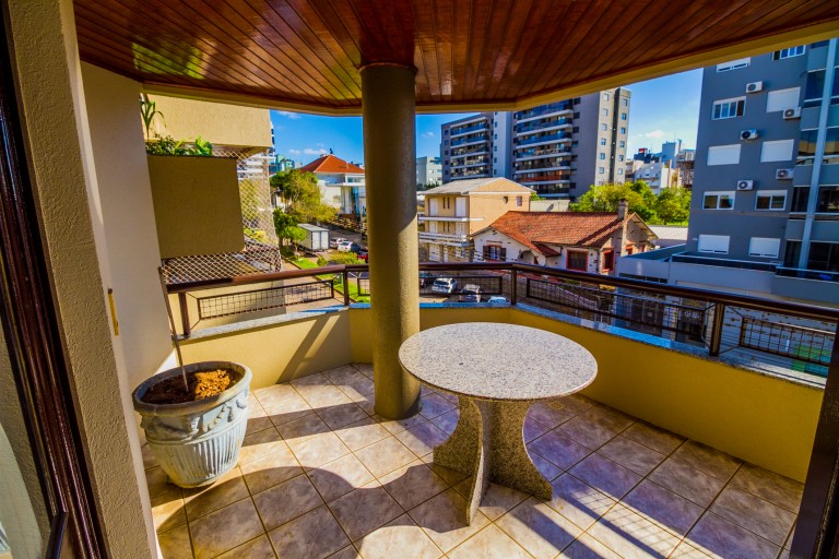 PRÉDIO RESIDENCIAL NO CENTRO DE VERANÓPOLIS-RS