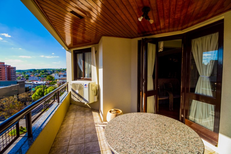 PRÉDIO RESIDENCIAL NO CENTRO DE VERANÓPOLIS-RS