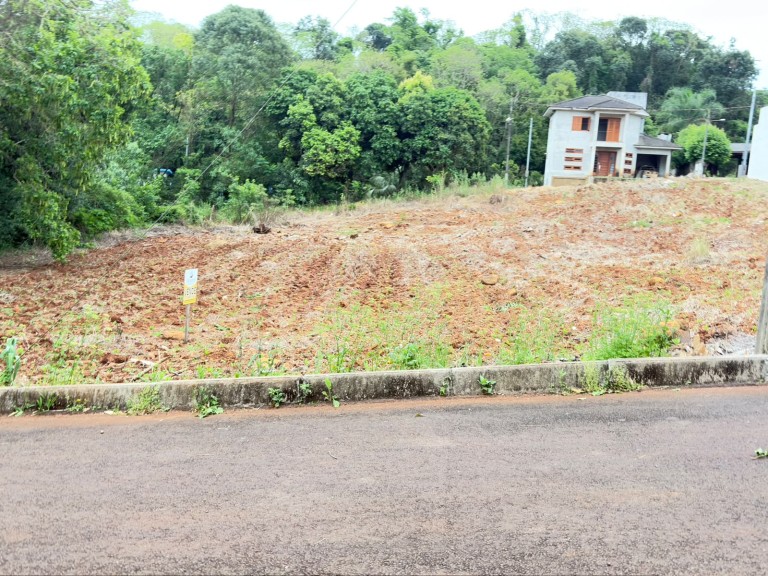 TERRENO DE 300 M² EM CONSTANTINA-RS