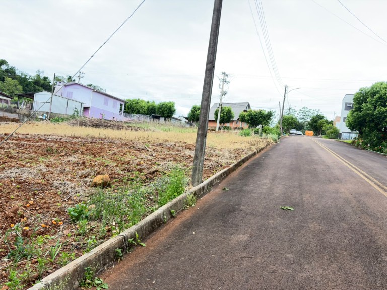 TERRENO DE 300 M² EM CONSTANTINA-RS