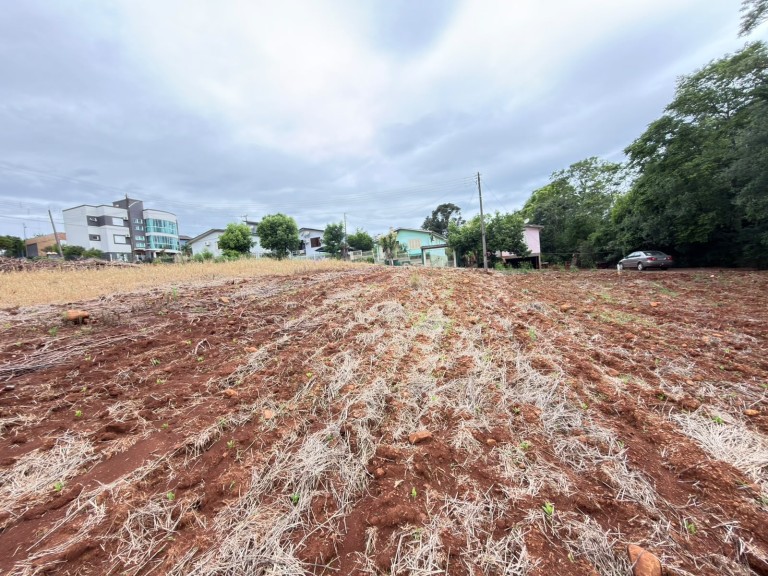 TERRENO DE 300 M² EM CONSTANTINA-RS