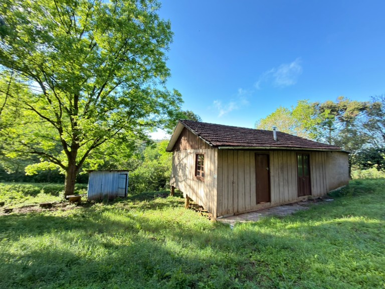 SÍTIO DE 2.5 HA POR R$ 190.000,00